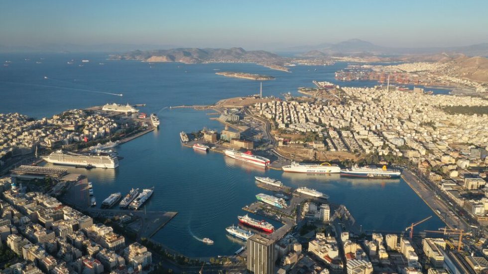 Πόλεμος ανακοινώσεων για τον Κανονισμό Ρυμούλκησης του ΟΛΠ